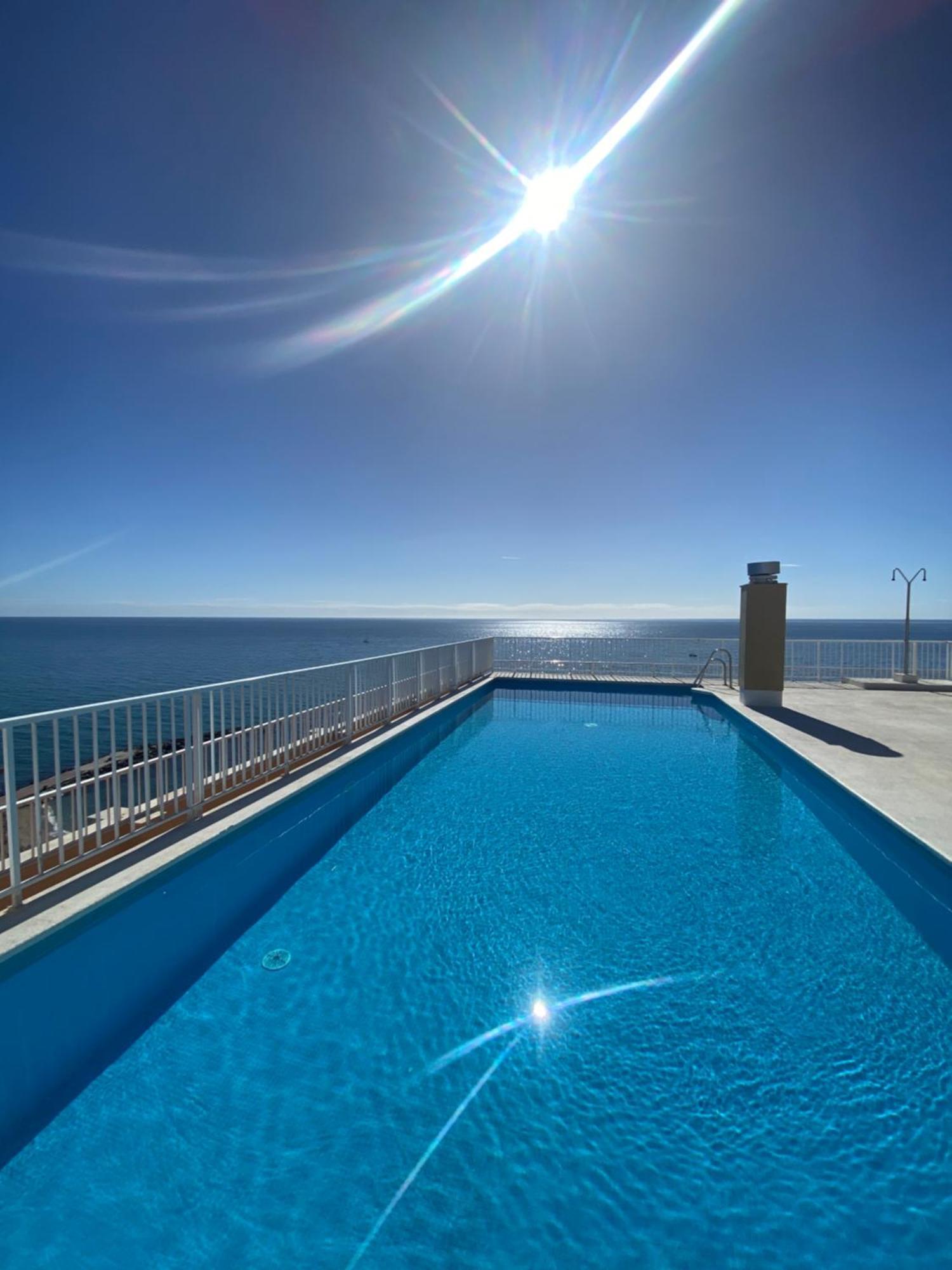 Marbella Beachfront Edificio Mayoral Primera Linea De Playa Y Centro Ciudad Con Barco Opcional Buitenkant foto