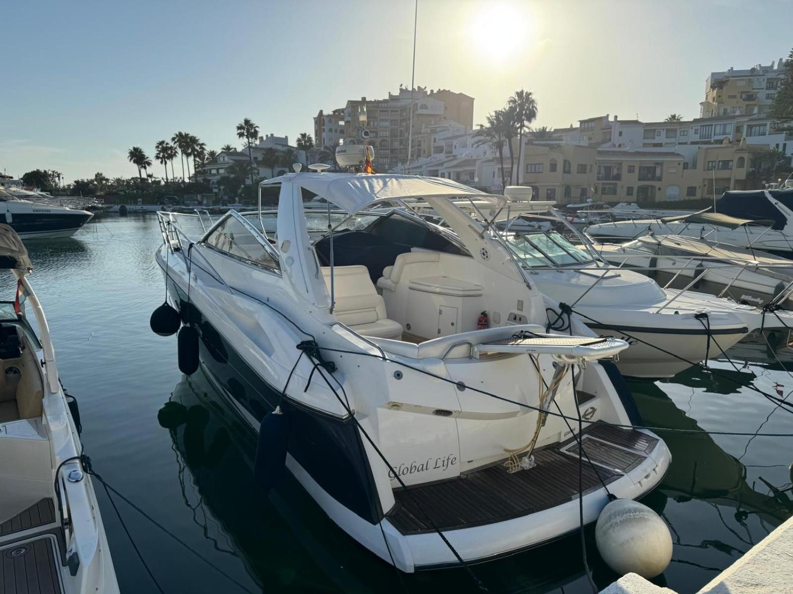 Marbella Beachfront Edificio Mayoral Primera Linea De Playa Y Centro Ciudad Con Barco Opcional Buitenkant foto